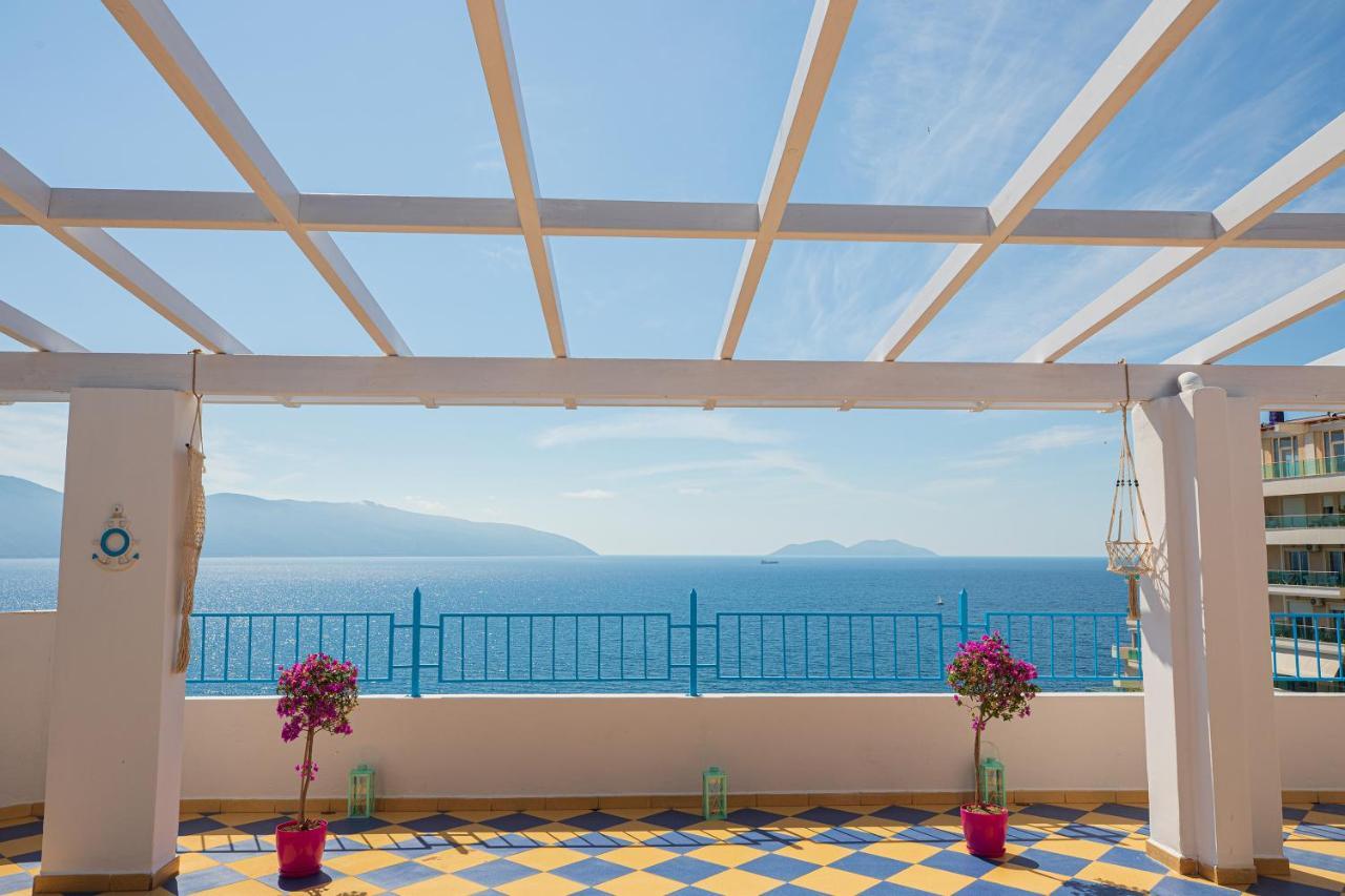 Villa Gaudium Radhime Exterior photo