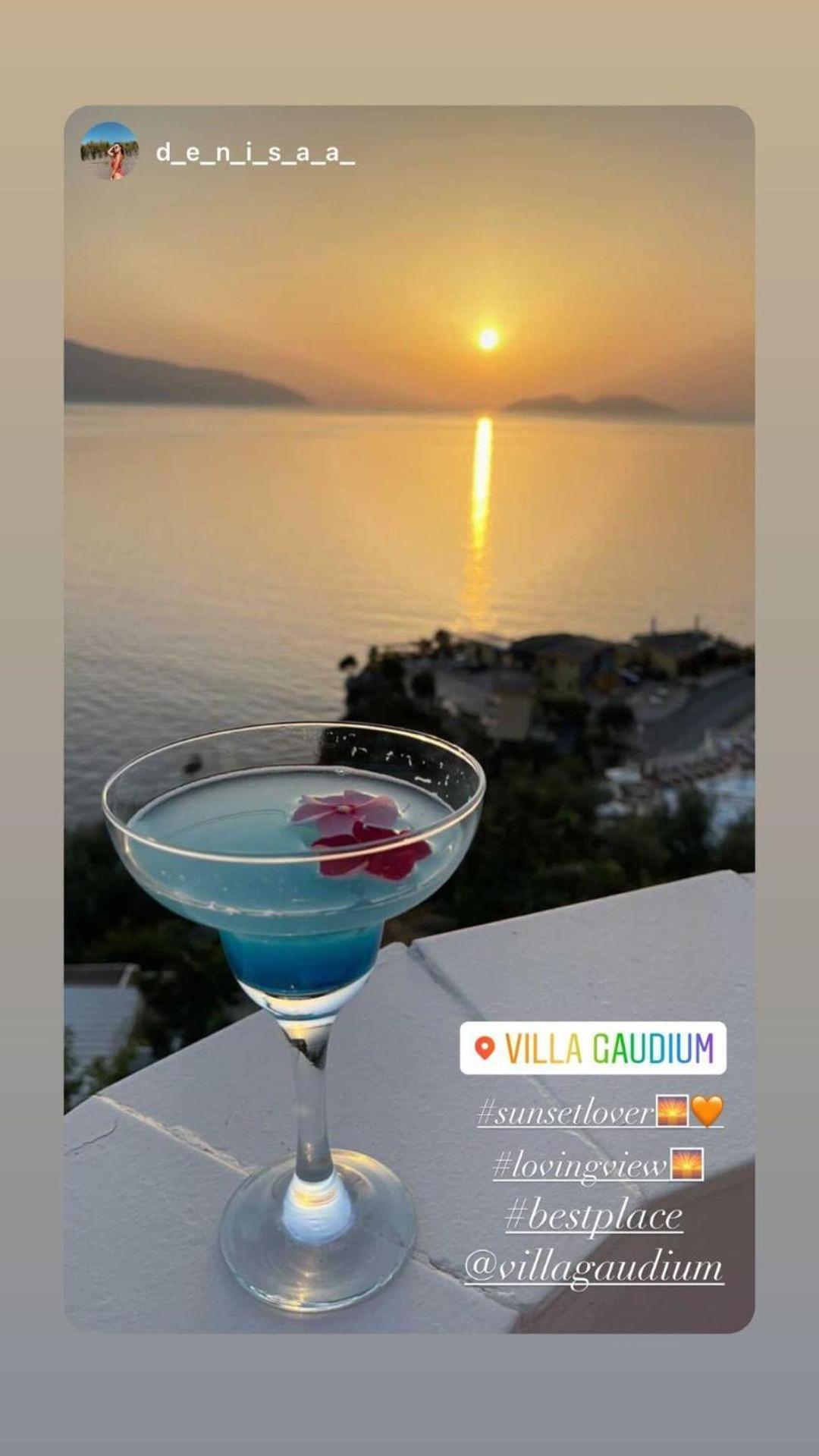 Villa Gaudium Radhime Exterior photo